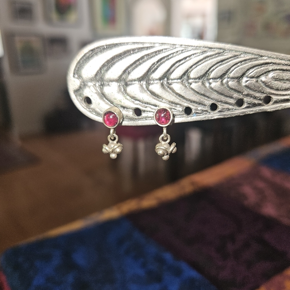 14k Gold And Ruby Small Dangle Earrings. Very Bea… - image 3